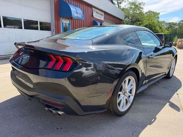 Certified 2024 Ford Mustang GT Premium RWD image 5