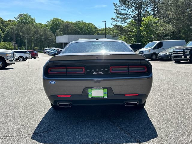 Used 2020 Dodge Challenger SXT RWD image 6