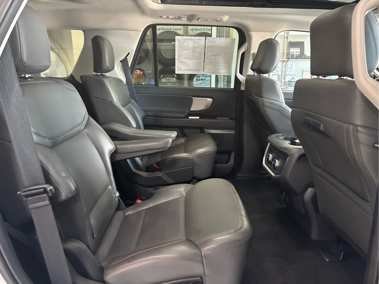 Certified 2025 Ford Expedition Active AWD/4WD image 34