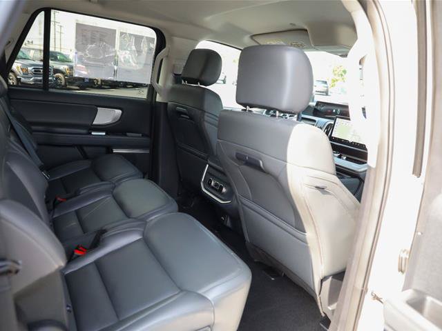 Certified 2026 Ford Expedition Max Active AWD/4WD image 35
