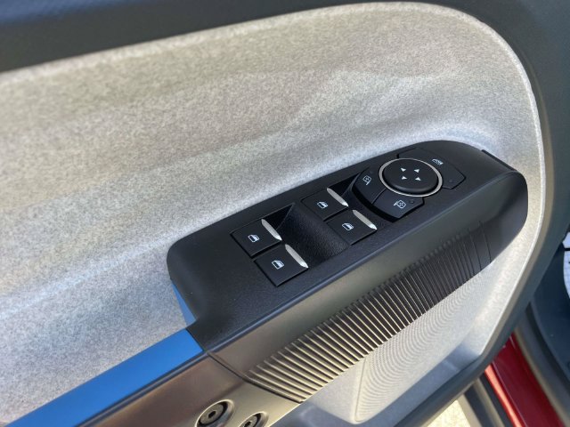 Certified 2026 Ford Maverick XLT w/ XLT Luxury Package FWD image 18
