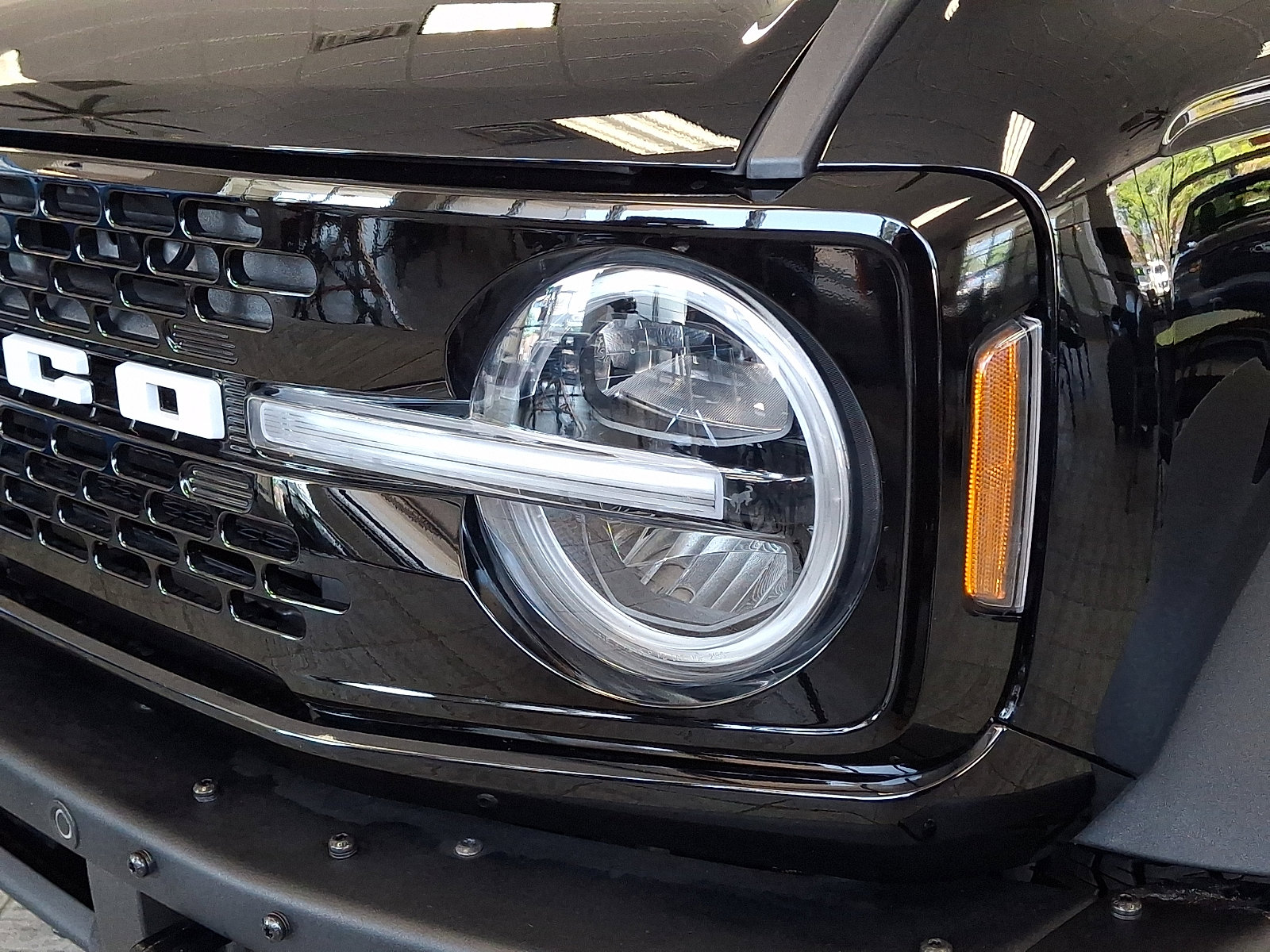 Certified 2024 Ford Bronco Wildtrak AWD/4WD image 11