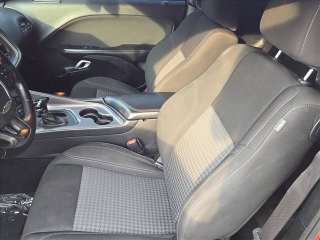 Used 2023 Dodge Challenger SXT RWD image 15