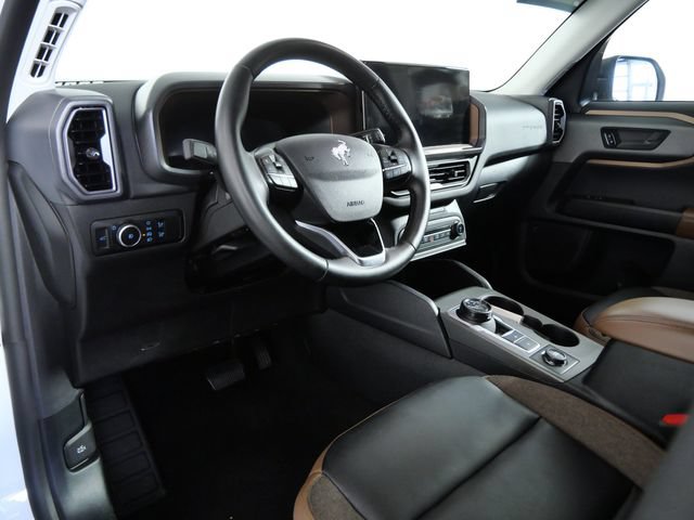 Certified 2025 Ford Bronco Sport Outer Banks w/ Outer Banks Tech Package+ AWD/4WD image 16