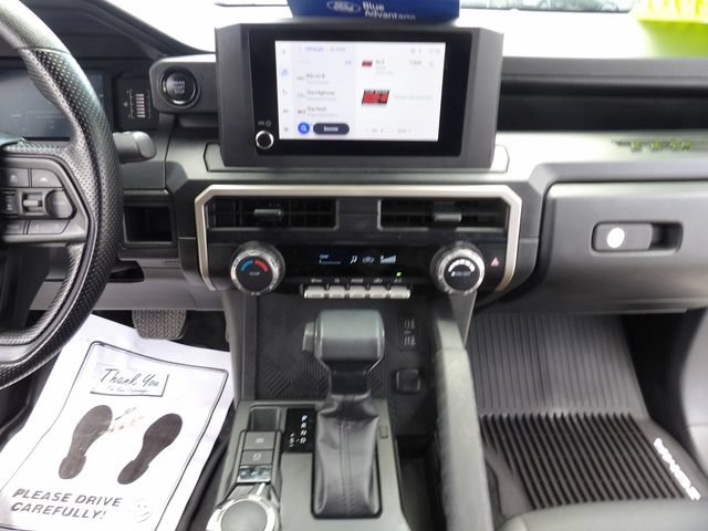 Used 2024 Toyota Tacoma SR AWD/4WD image 20