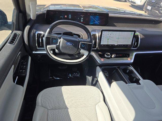 Certified 2025 Ford Expedition Platinum AWD/4WD image 22