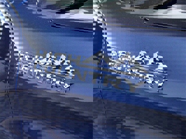 Used 2020 Chevrolet Silverado 1500 High Country w/ Trailer Camera Package image 9