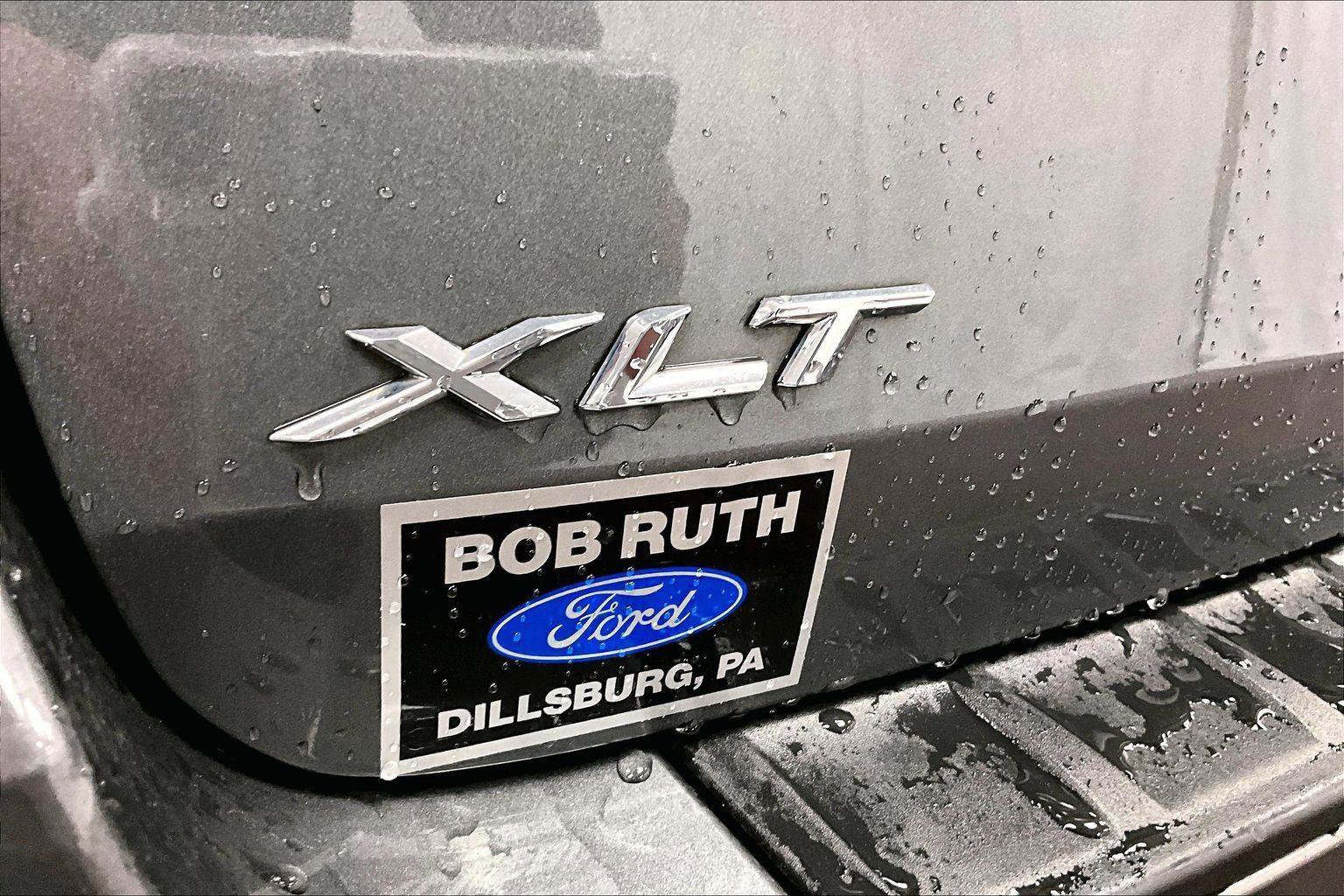 Certified 2022 Ford Explorer XLT w/ Equipment Group 202A image 13