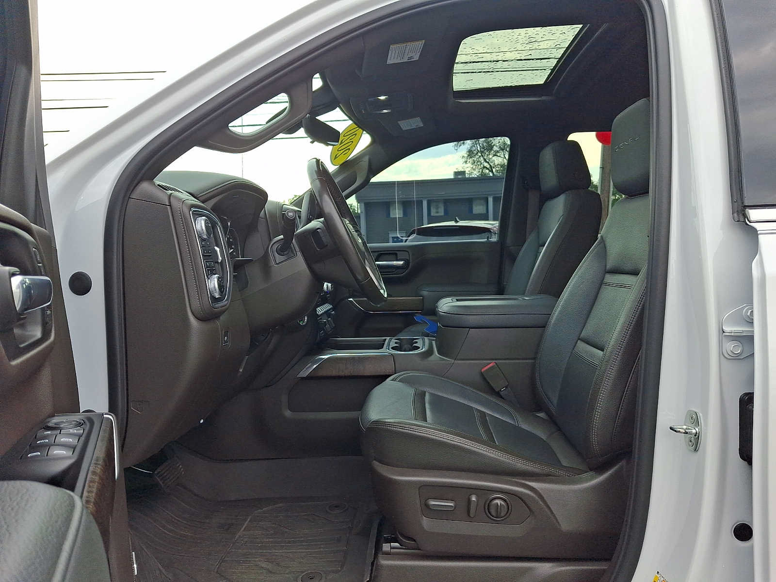Used 2020 GMC Sierra 1500 Denali w/ Denali Ultimate Package AWD/4WD image 12