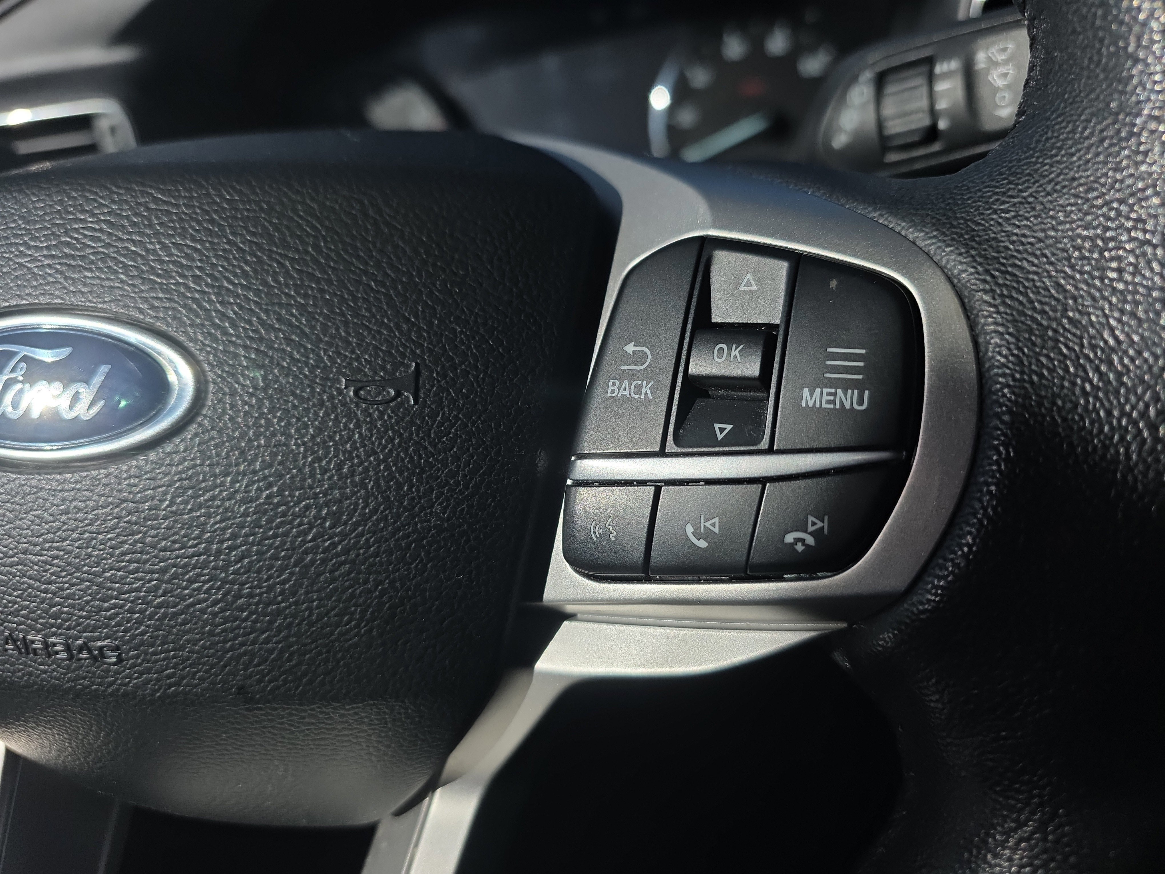 Certified 2022 Ford Explorer XLT w/ Equipment Group 202A image 30