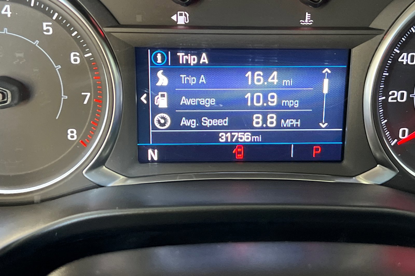 Used 2023 GMC Acadia SLE w/ Driver Convenience Package image 30