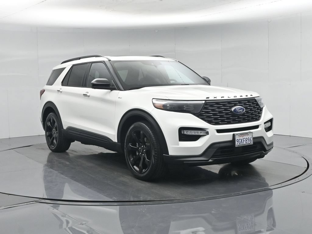 Certified 2023 Ford Explorer ST-Line w/ Class IV Trailer Tow Package RWD image 59