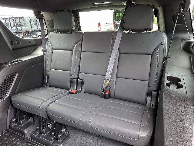 Used 2024 Chevrolet Tahoe Z71 w/ Luxury Package AWD/4WD image 10