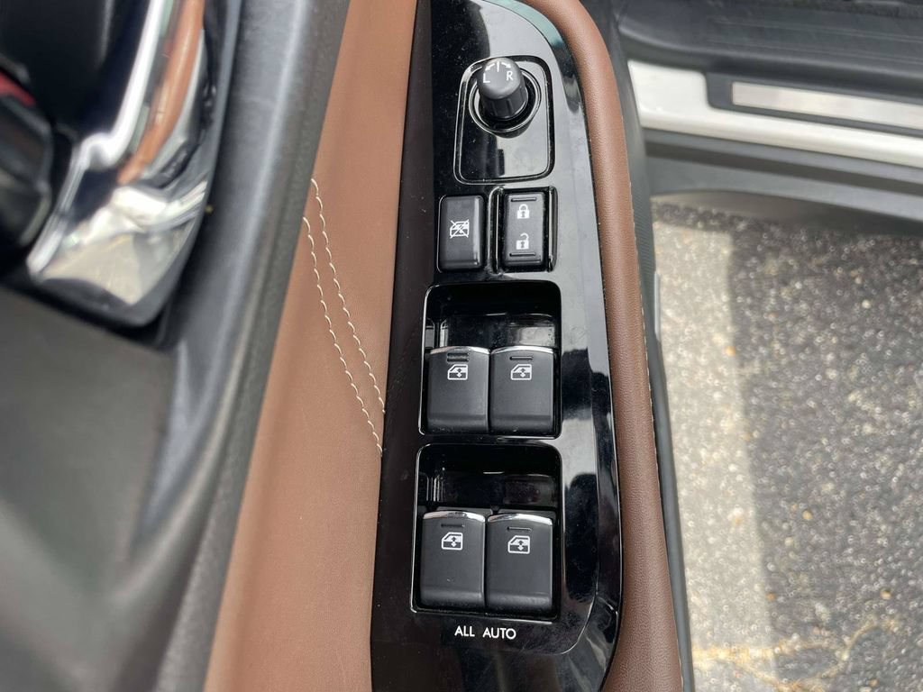 Used 2019 Subaru Outback 3.6R Touring w/ Popular Package #3A AWD/4WD image 16