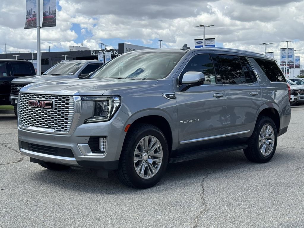 Used 2024 GMC Yukon Denali RWD image 3
