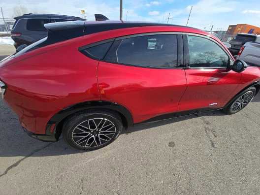 Certified 2024 Ford Mustang Mach-E Premium image 5