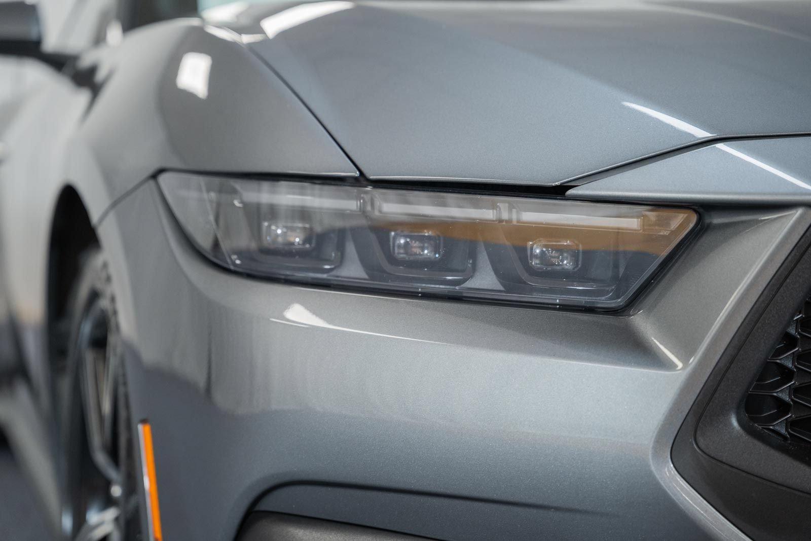 Certified 2025 Ford Mustang Premium RWD image 10