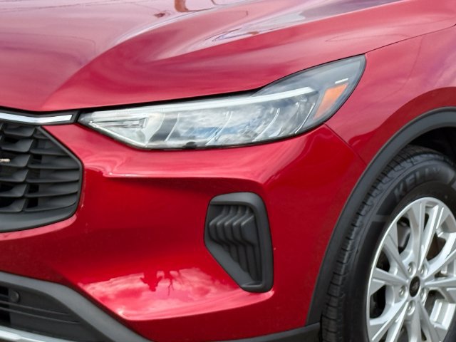 Certified 2023 Ford Escape Active w/ Cold Weather Package FWD image 16