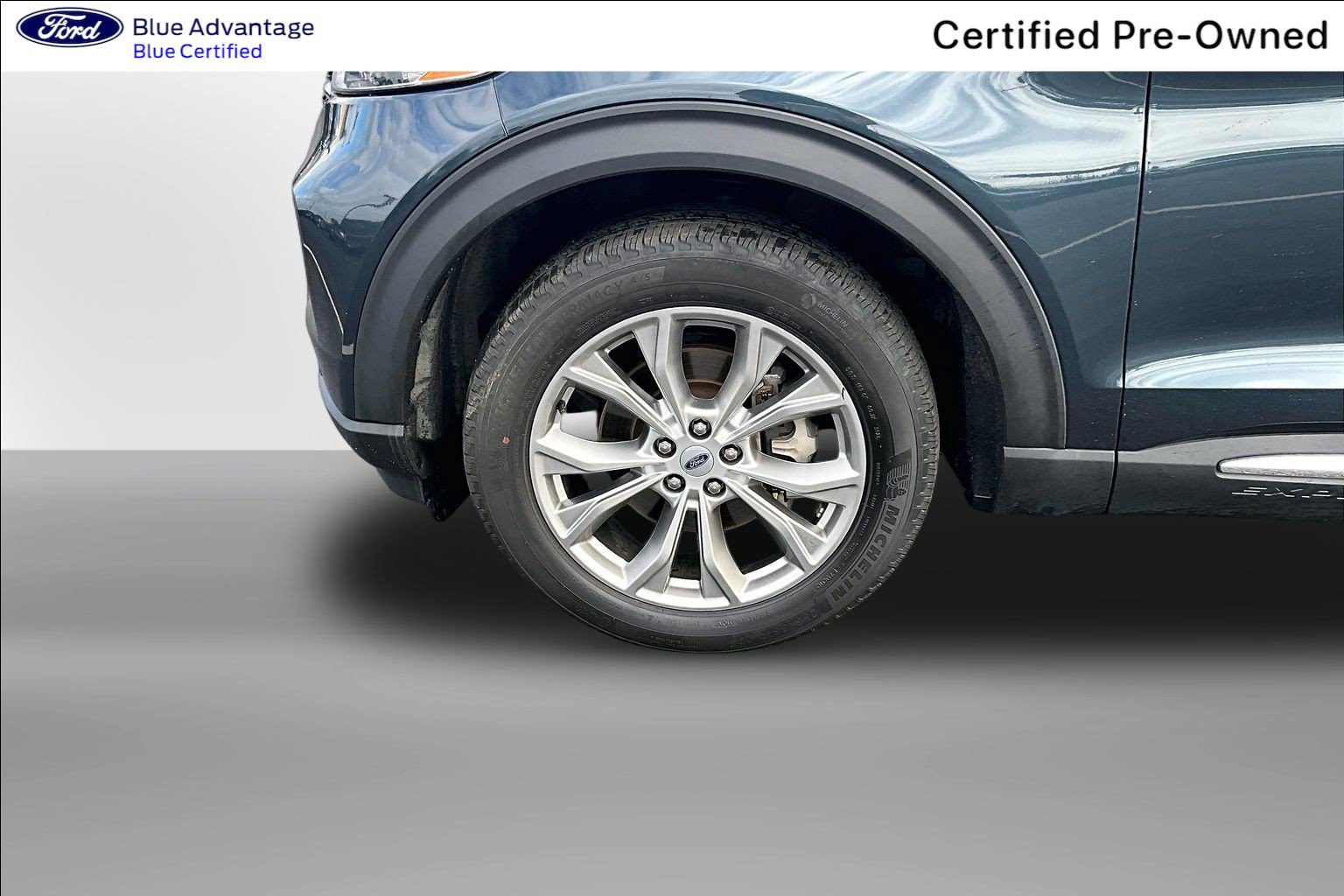 Certified 2023 Ford Explorer XLT w/ Equipment Group 202A AWD/4WD image 3