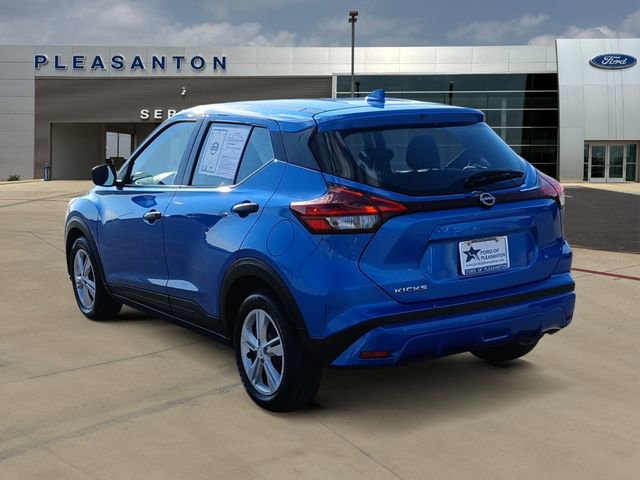 Used 2024 Nissan Kicks S image 3