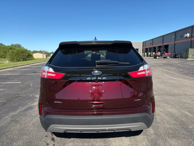 Certified 2023 Ford Edge SEL w/ Convenience Package AWD/4WD image 4
