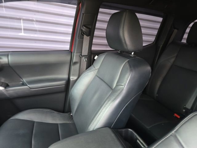 Used 2023 Toyota Tacoma TRD Sport image 12