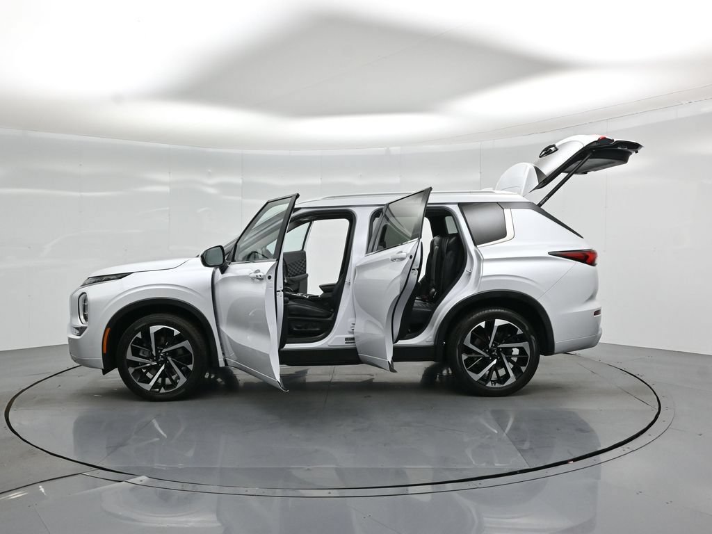 Used 2024 Mitsubishi Outlander SEL FWD image 33