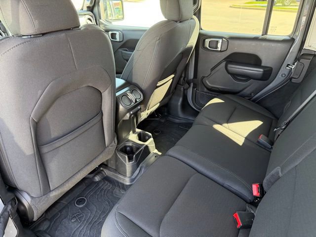 Used 2023 Jeep Wrangler Sport S image 20