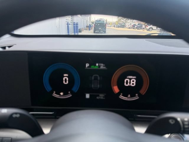 Used 2025 Hyundai Kona SEL AWD/4WD image 26