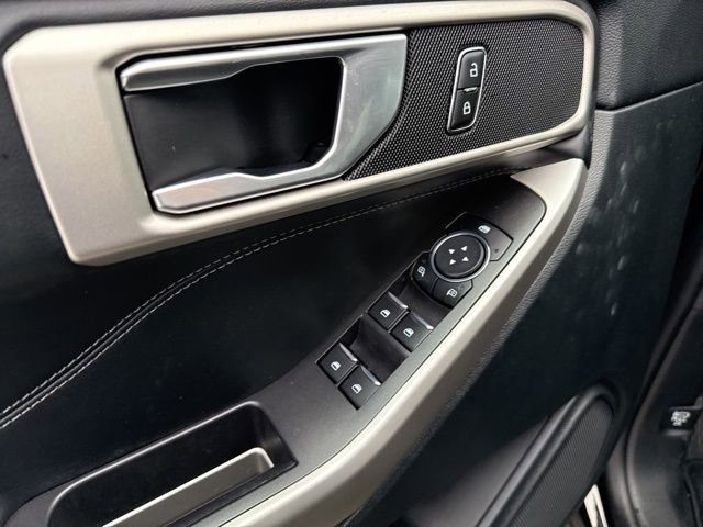Certified 2023 Ford Explorer XLT image 11
