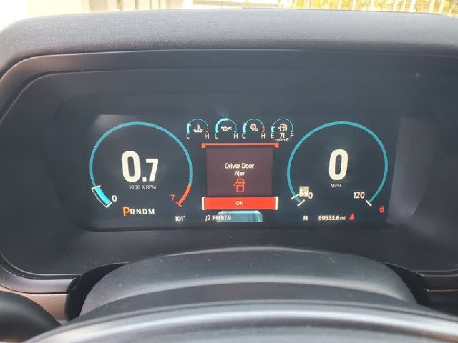 Certified 2022 Ford F150 Lariat w/ Equipment Group 502A High image 19