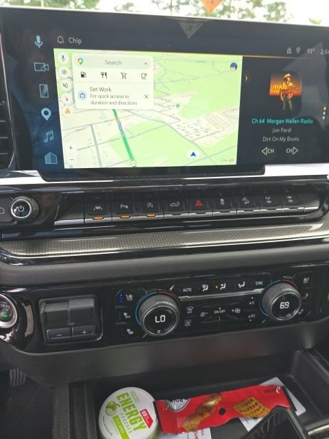 Used 2022 Chevrolet Silverado 1500 ZR2 w/ Technology Package AWD/4WD image 8