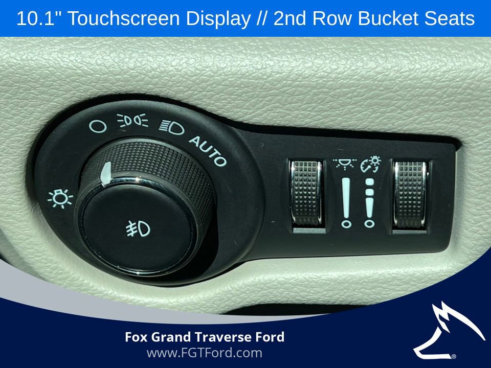 Used 2024 Chrysler Pacifica Touring-L image 21