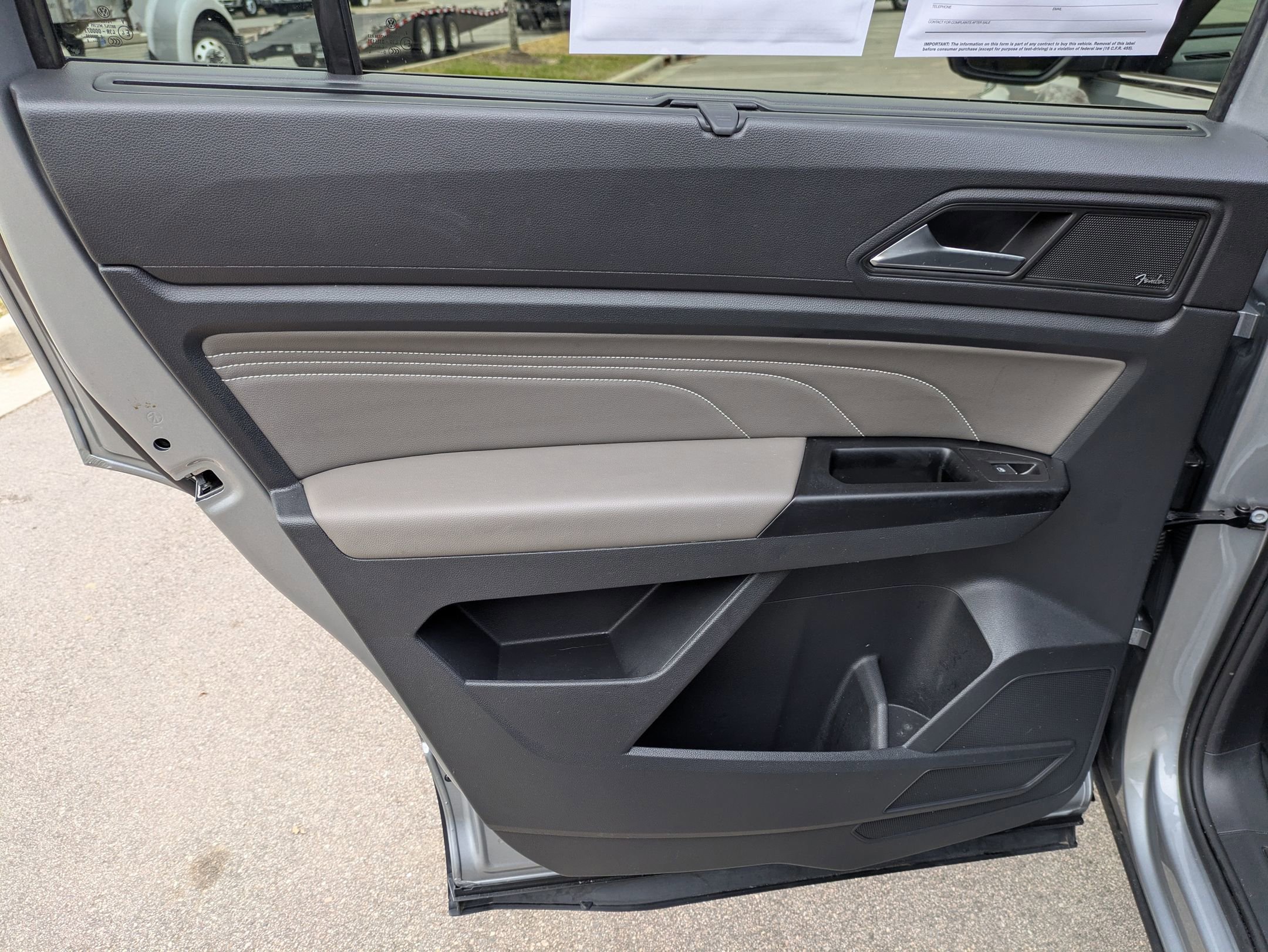 Used 2021 Volkswagen Atlas SEL Premium image 29