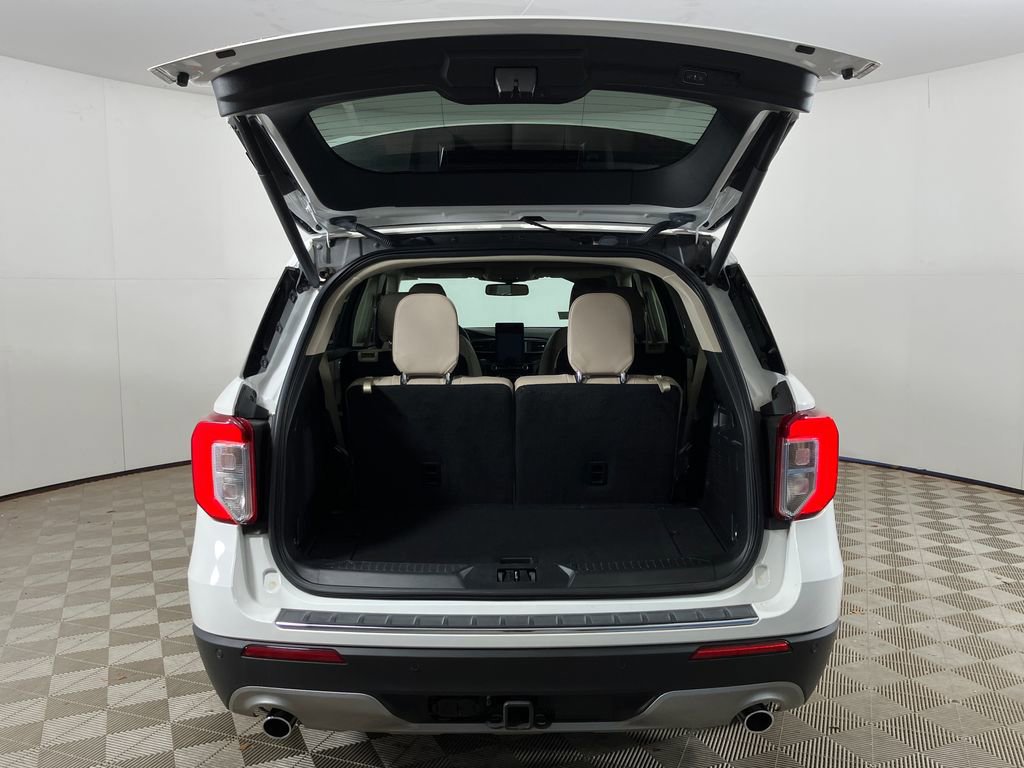 Certified 2022 Ford Explorer Limited w/ Limited Technology Package image 28