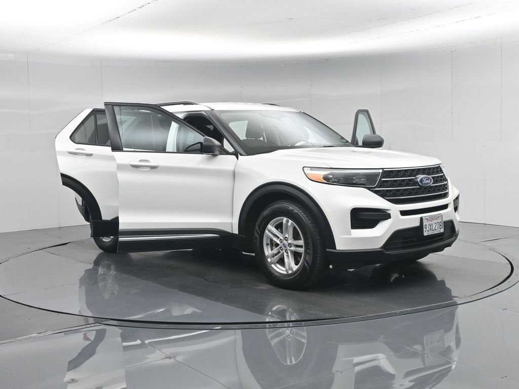 Certified 2023 Ford Explorer XLT RWD image 36