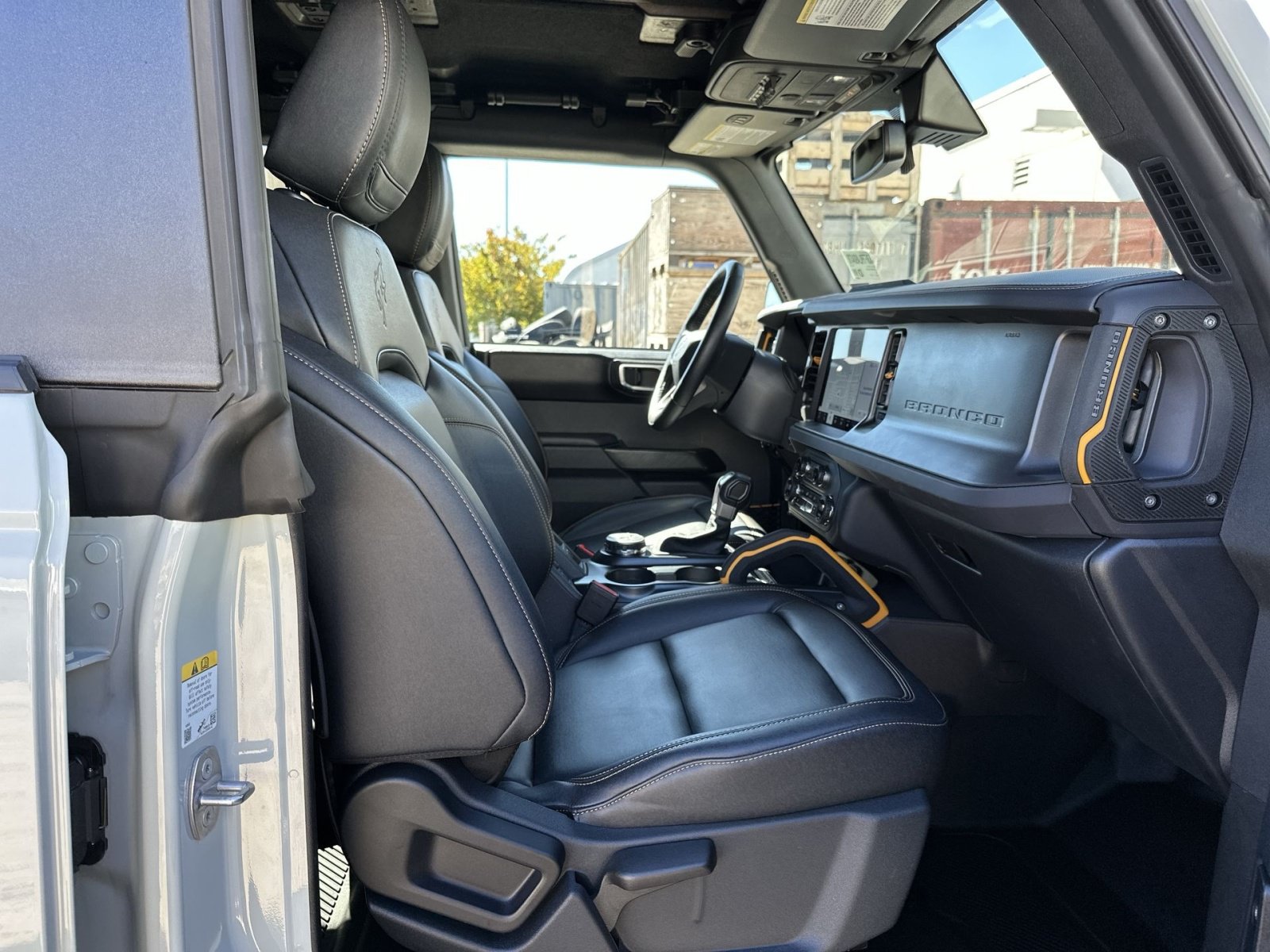 Certified 2024 Ford Bronco Badlands AWD/4WD image 27