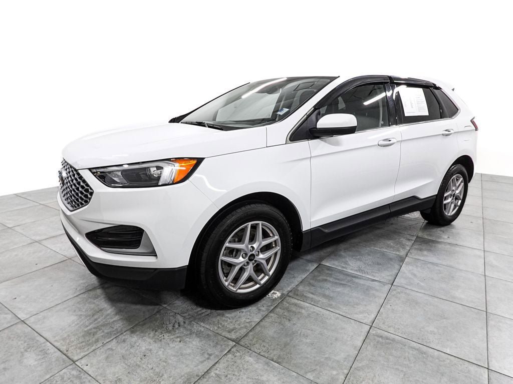 Certified 2023 Ford Edge SEL AWD/4WD image 3