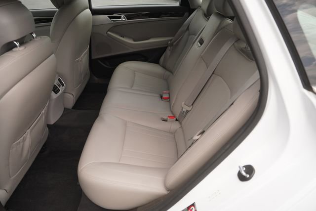 Used 2017 Genesis G80 3.8 RWD image 12