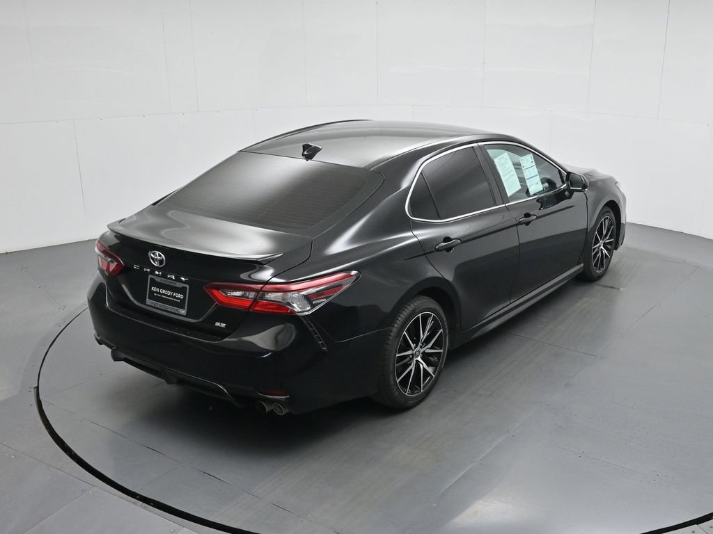 Used 2022 Toyota Camry SE image 40