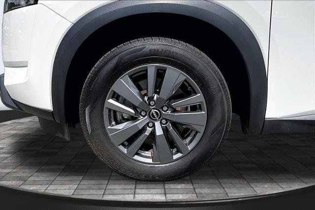 Used 2024 Nissan Pathfinder SV FWD image 9
