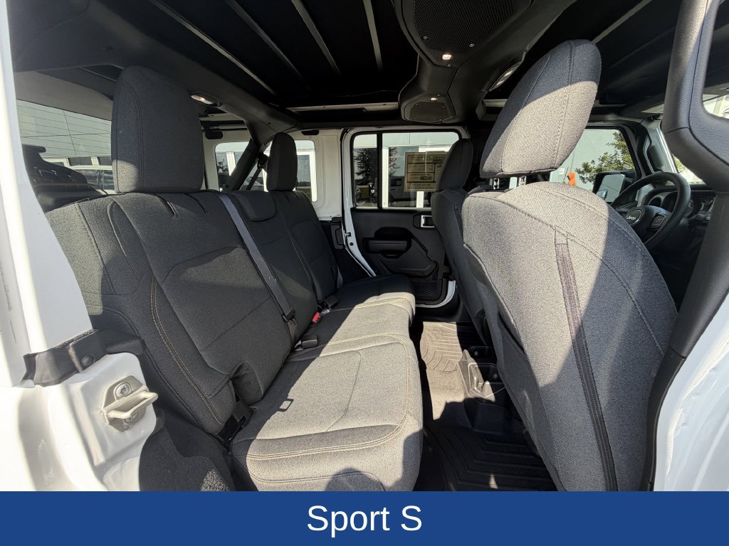 Used 2024 Jeep Wrangler Unlimited Sport AWD/4WD image 22