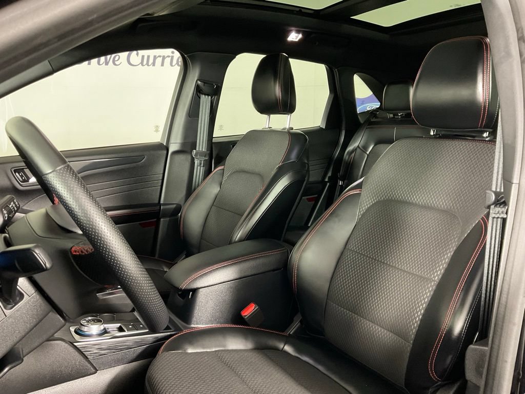 Certified 2023 Ford Escape ST-Line w/ Tech Pack #1 FWD image 13