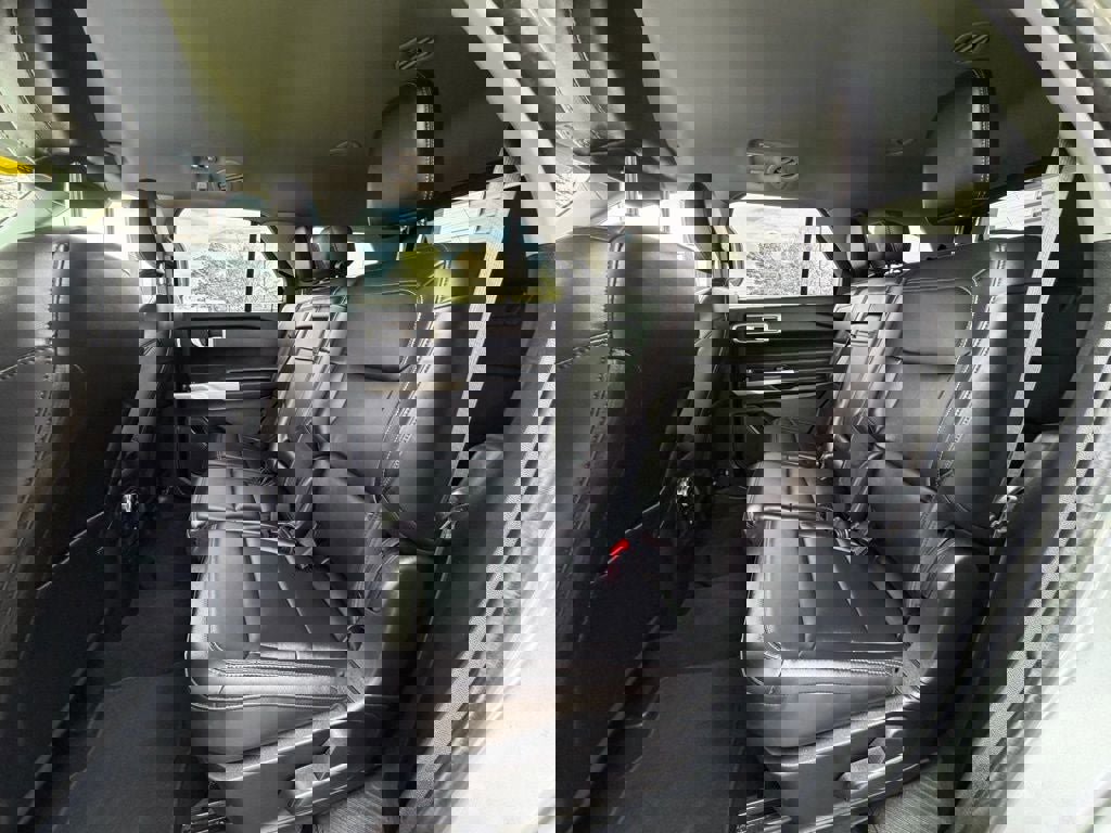 Certified 2022 Ford Explorer XLT w/ Equipment Group 202A image 22