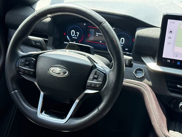 Certified 2025 Ford Explorer Platinum RWD image 13