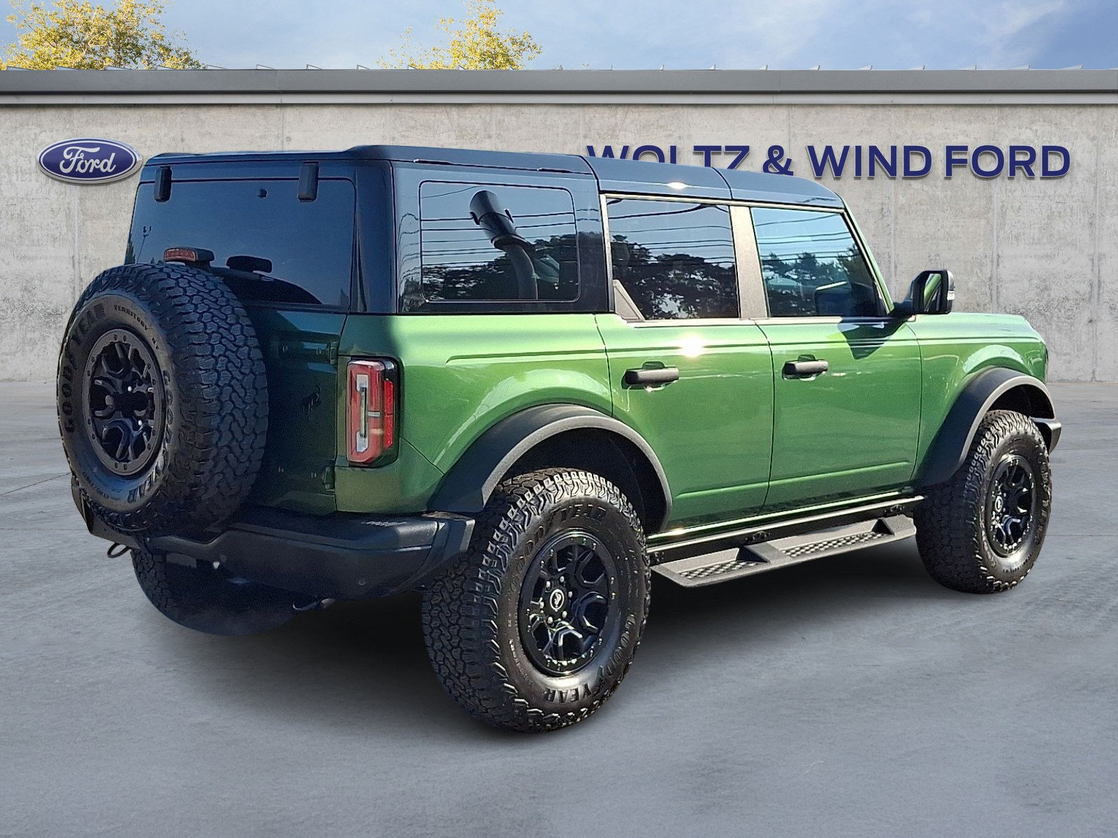 Certified 2025 Ford Bronco Badlands AWD/4WD image 6
