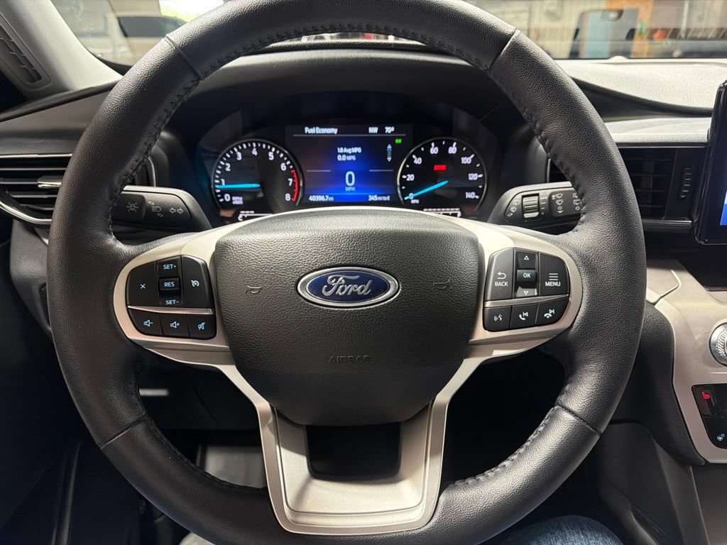 Certified 2023 Ford Explorer XLT w/ Equipment Group 202A AWD/4WD image 10