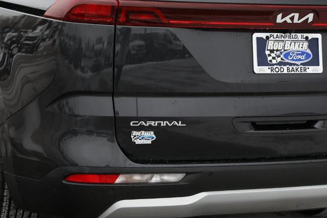 Used 2024 Kia Carnival LX image 17