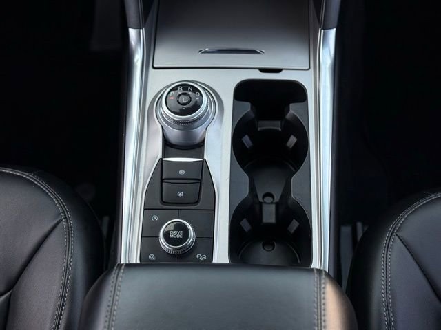 Certified 2023 Ford Explorer XLT w/ Equipment Group 202A image 33