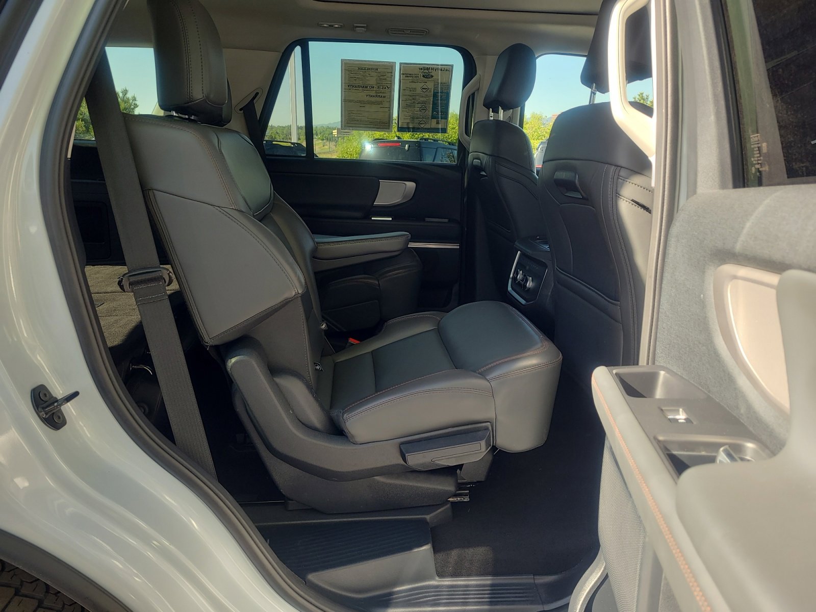 Certified 2025 Ford Expedition Active AWD/4WD image 18